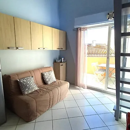 Mezzanine Proche De La Et Commerces Apartamento Agde